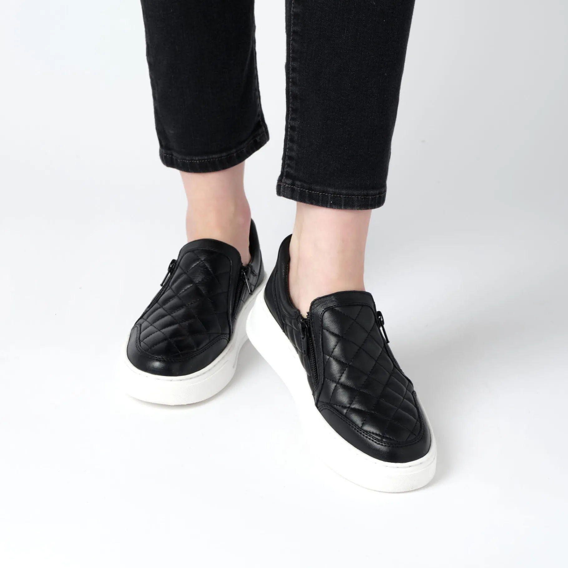 Donna Scholl Sneakers*Sneakers brooklyn zip