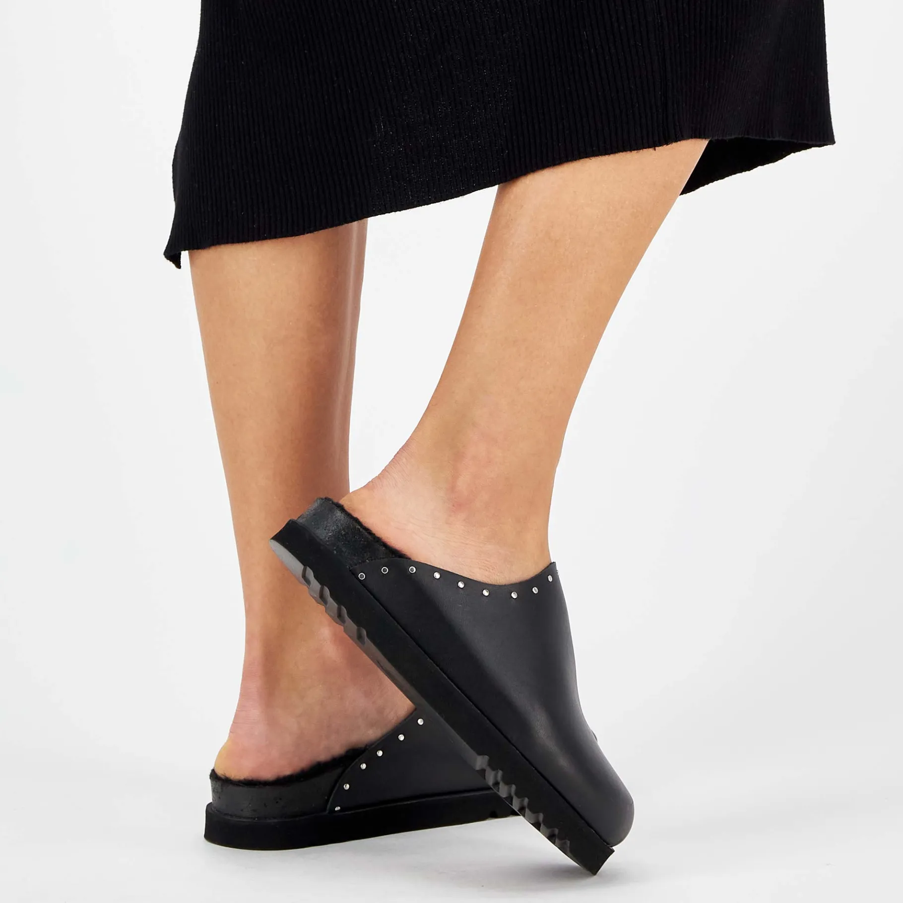 Donna Scholl Sabot*Zoccoli fae studs