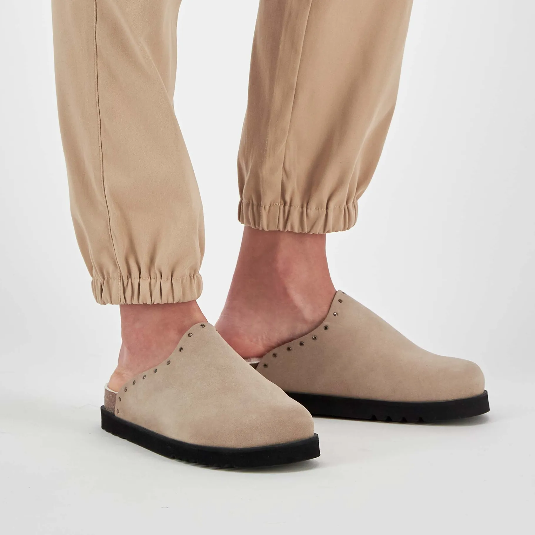 Donna Scholl Sabot*Zoccoli fae studs